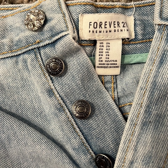 Forever 21 high rise shorts - Picture 3 of 3